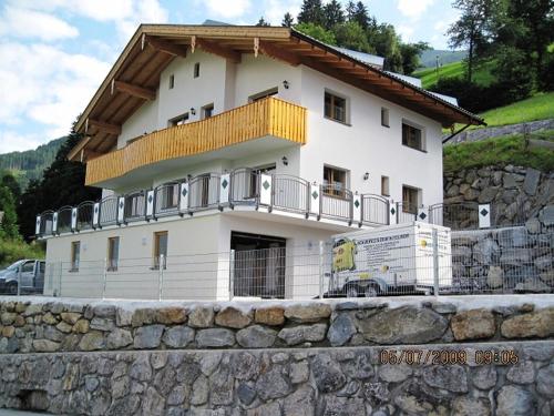 Ofertas en Villa Sonnenterrasse in Tyrol - skiinghiking area Hochzillertal Kaltenbach (Apartamento), Gattererberg (Austria)