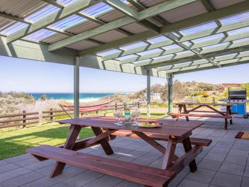 Ofertas en Antonio's Paradise - spectacular views over Warrain beach (Casa o chalet), Culburra Beach (Australia)