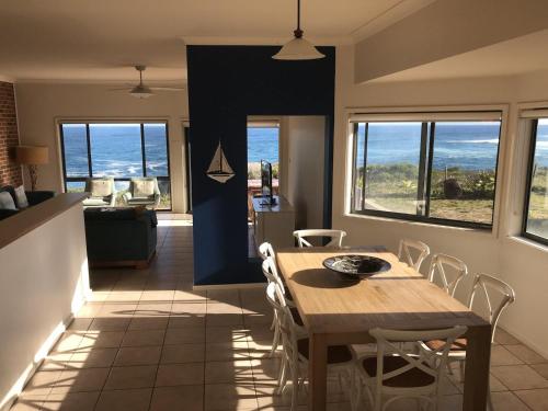 Ofertas en Ocean Views' 4 Ocean Street - air conditioned luxury with beautiful ocean views (Apartamento), Anna Bay (Australia)