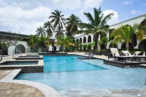 Ofertas en Talk of the Town Beach Hotel & Beach Club by GH Hoteles (Hotel), Oranjestad (Aruba)