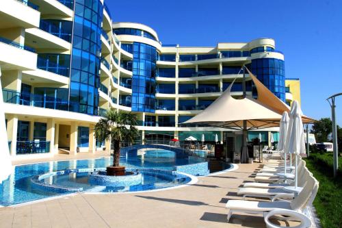 Ofertas en Aparthotel Marina Holiday Club & SPA - All Inclusive (Apartahotel), Pomorie (Bulgaria)