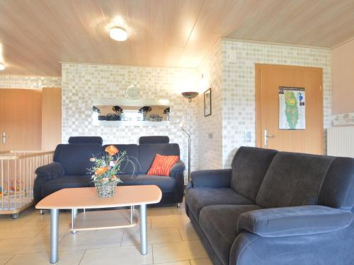 Ofertas en Comfy Holiday Home in Burg Reuland with Sauna, Terrace, BBQ (Casa o chalet), Burg-Reuland (Bélgica)