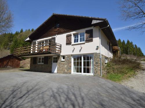 Ofertas en Cosy holiday home in the middle of nature with sauna and open fireplace (Casa o chalet), Longfaye (Bélgica)