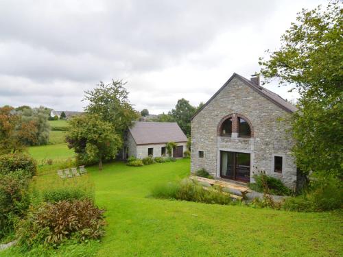 Ofertas en Quaint Holiday Home in Robechies amid Meadows (Casa o chalet), Chimay (Bélgica)