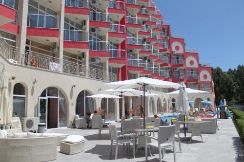 Ofertas en Rose Garden Omax Hotel Apartments (Apartahotel), Sunny Beach (Bulgaria)