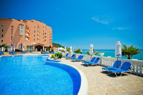 Ofertas en Royal Bay Hotel - All Inclusive & Aqua Park (Hotel), Elenite (Bulgaria)