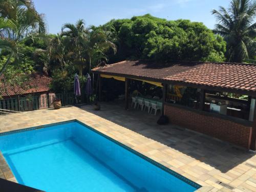 Ofertas en Casa em ILHABELA, 700 mts da praia do CURRAL - PARA 19 PESSOAS (Casa o chalet), Ilhabela (Brasil)