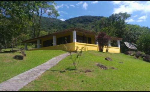 Ofertas en Casa amarela no saco do mamanguá (Casa o chalet), Cumbica (Brasil)