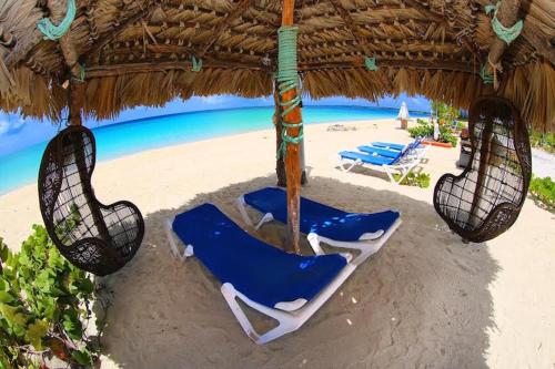 Ofertas en Rollezz Villas Beach Resort (Resort), Old Bight (Bahamas)