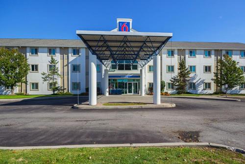 Ofertas en el Motel 6-Whitby, ON - Toronto East (Hotel) (Canadá)