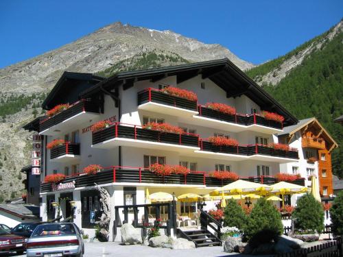 Ofertas en Hotel Restaurant Mattmarkblick (Hotel), Saas-Almagell (Suiza)