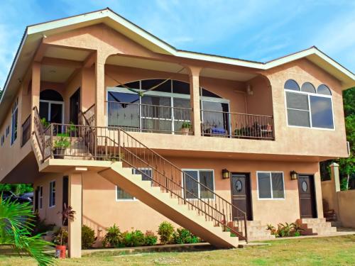Ofertas en Paradise Hills Guest House (Hostal o pensión), San Ignacio (Belice)