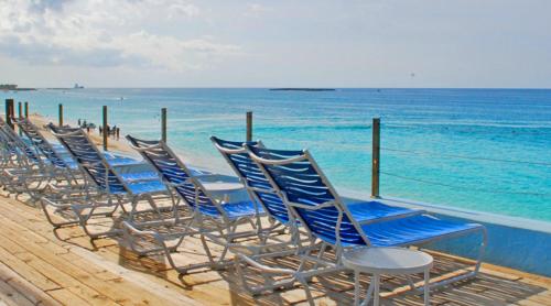 Ofertas en Paradise Island Beach Club Ocean View Villas (Villa), Creek Village (Bahamas)