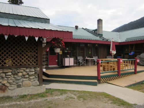 Ofertas en Summit River Lodge & Campsites (Lodge), Valemount (Canadá)