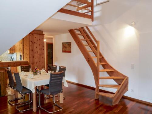 Ofertas en Apartment Chesa Polaschin E (Apartamento), Sils-Maria (Suiza)