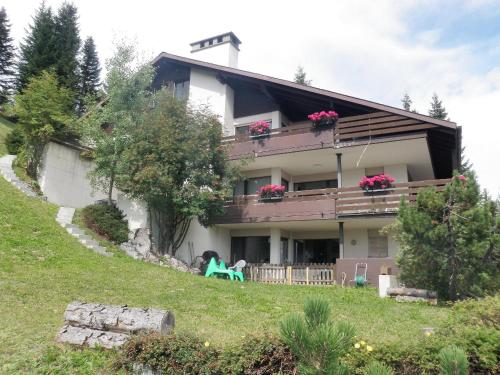 Ofertas en Barlangia (253 Ho) (Apartamento), Valbella (Suiza)