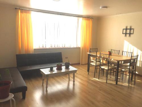 Ofertas en el Departamento completo 70 mts2 (2 habs + 2 futones) - Centro Tomé - 6 personas max - Edificio Don Francisco (Apartamento) (Chile)