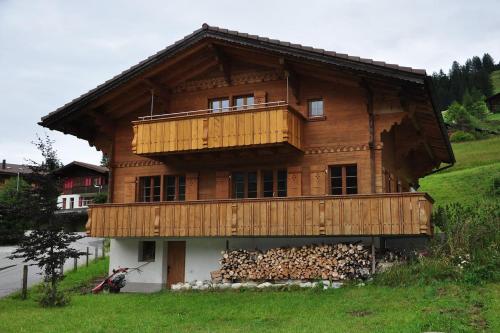 Ofertas en Ferienwohnungen Hotel Alpina (Apartamento), Adelboden (Suiza)