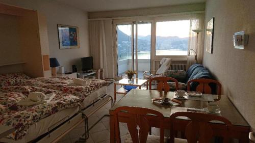 Ofertas en FLAT WITH AMAZING VIEW OVER THE GULF OF LUGANO (Apartamento), Lugano (Suiza)