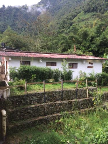 Ofertas en Casa Naranja; Rio,Naturaleza, cascadas y restaurantes (Casa o chalet), Ibagué (Colombia)