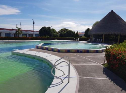 Ofertas en casa para descansar en conjunto cerrado con piscina del conjunto (Casa o chalet), Girardot (Colombia)