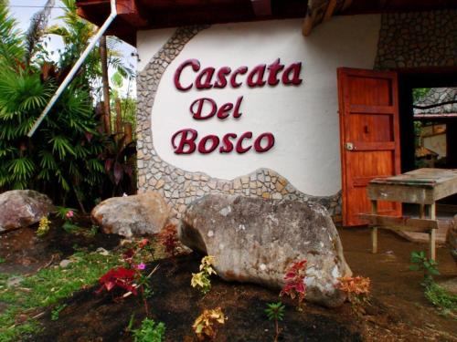 Ofertas en Cascata Del Bosco Cabinas (Hotel), San Vito (Costa Rica)