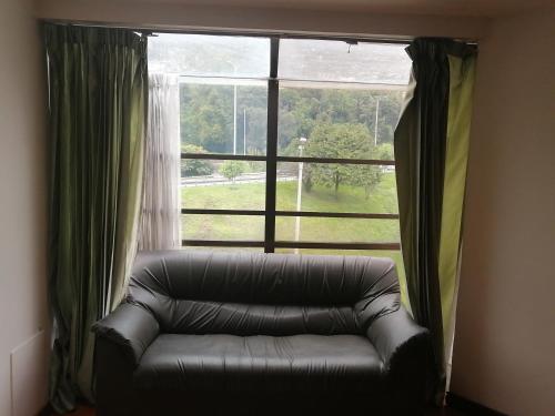 Ofertas en Room in Guest room - Excelente Junior Suite Close to Andes University and Airport (Hostal o pensión), Bogotá (Colombia)