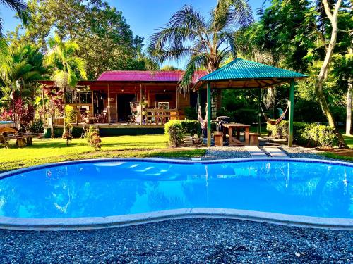 Ofertas en Casa Mediterránea with Pool and 2100 m2 Garden near Beach and Rain Forest (Casa o chalet), Uvita (Costa Rica)