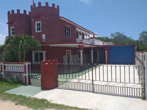 Ofertas en Castillo Rojo (Hostal o pensión), Playa Girón (Cuba)