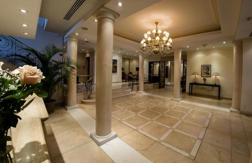 Ofertas en Curium Palace Hotel (Hotel), Limassol (Chipre)