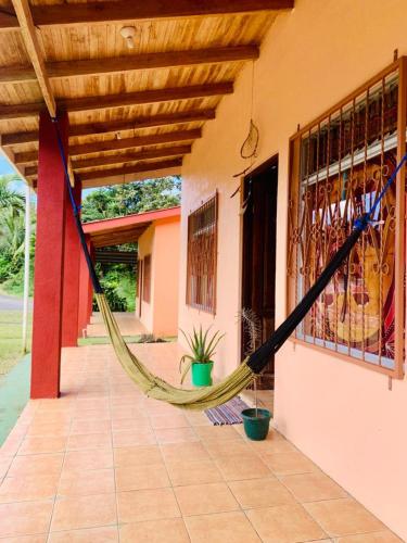 Ofertas en el Beautiful Casa Aire near Lake Arenal in Nuevo Arenal - Casas Airelibre (Hostal o pensión) (Costa Rica)