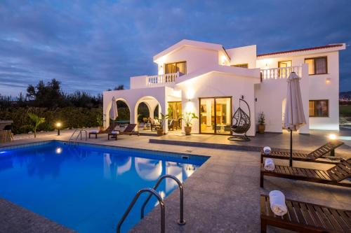Ofertas en el Cocoon Luxury Villa, Coral Bay, Peyia (Villa) (Chipre)