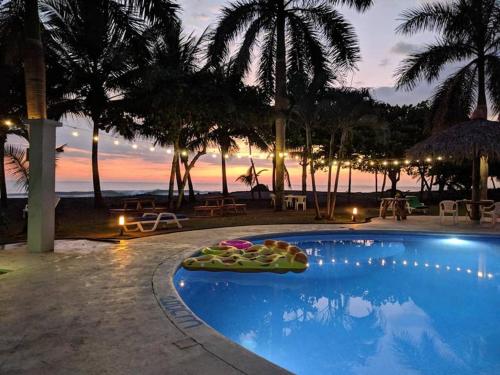 Ofertas en Hermosa Beach House (Hotel), Playa Hermosa (Costa Rica)