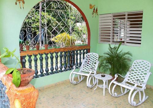 Ofertas en Hostal Avenida Del Sol Playa La Boca (Hostal o pensión), Trinidad (Cuba)