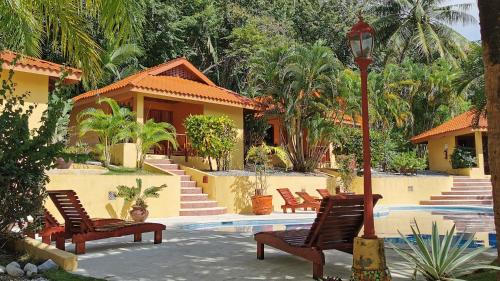 Ofertas en Hotel Ritmo Tropical (Hotel), Mal País (Costa Rica)