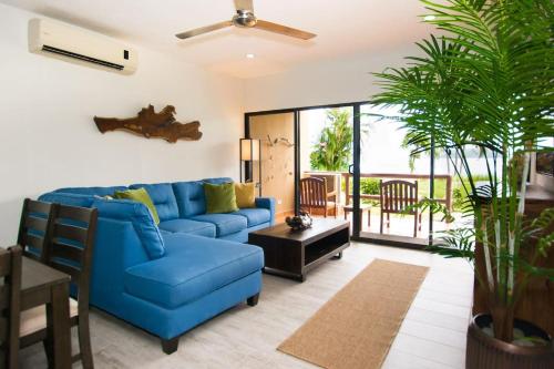 Ofertas en Newly remodeled ground-floor unit in Flamingo - right in front of beach (Casa o chalet), Playa Flamingo (Costa Rica)
