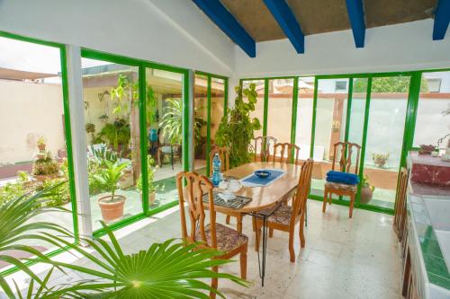 Ofertas en Trendy house 50 meters from the beach (Habitación en casa particular), Varadero (Cuba)