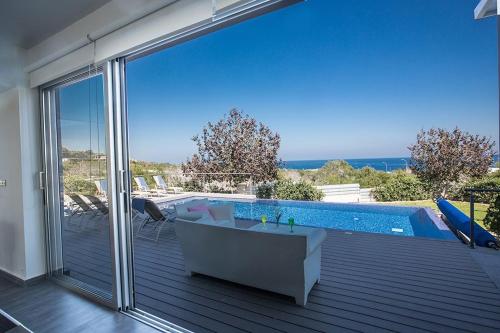 Ofertas en Villa Kono Sunshine - Luxury 4 Bedroom Cape Greco - Villa Close to Beach with Panoramic Views (Villa), Protaras (Chipre)