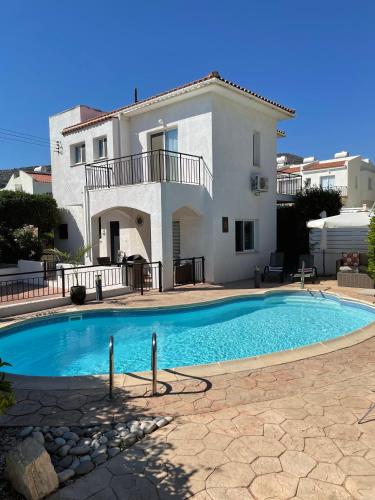 Ofertas en Villa Laurel (Villa), Peyia (Chipre)