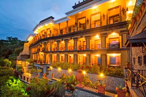 Ofertas en Zephyr Palace Luxury Hotel (Hotel), Jacó (Costa Rica)