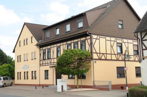 Ofertas en Land-gut-Hotel Hotel Sonnenhof (Hostal o pensión), Obersuhl (Alemania)