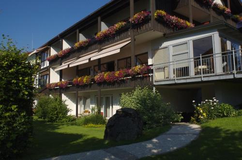 Ofertas en Steinhausers Hotel Hochbühl (Hotel), Oberstaufen (Alemania)