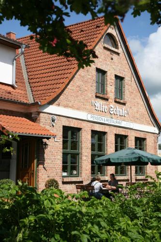 Ofertas en Pension & Restaurant "Alte Schule" (Hostal o pensión), Kluis (Alemania)