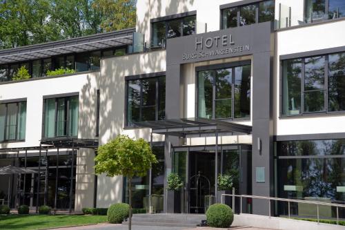 Ofertas en Relais & Châteaux Hotel Burg Schwarzenstein (Hotel), Geisenheim (Alemania)