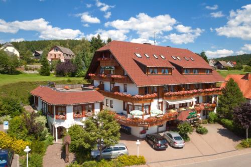 Ofertas en Schreyers Hotel Restaurant Mutzel (Hotel), Schluchsee (Alemania)
