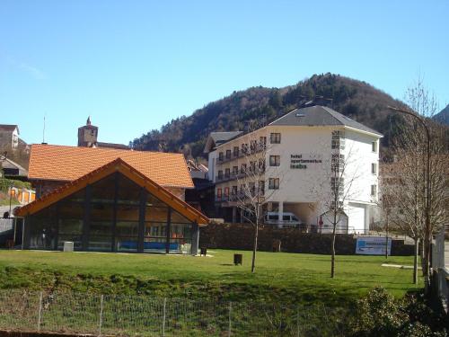 Ofertas en el Hotel y Apartamentos SNÖ Isaba (Apartahotel) (España)