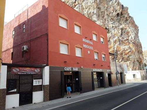 Ofertas en Hostal Miguel (Hotel), Calahonda (España)