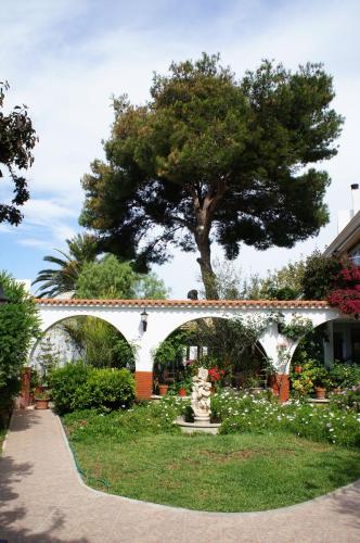 Ofertas en Hostal Oasis Menorca (Hostal o pensión), Ciutadella (España)