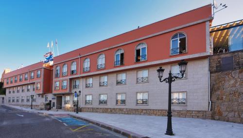 Ofertas en Hotel Apartamentos Dabarca (Hotel), Pontevedra (España)