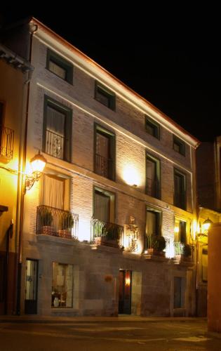 Ofertas en Hotel Duques de Najera (Hostal o pensión), Nájera (España)